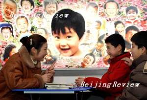 南京市北京东路小学校园里的“娃娃心语屋”。这是学校专门为学生缓解精神压力、释放情绪、解决心理负担及心理毛病设置的课外活动室。孙参摄